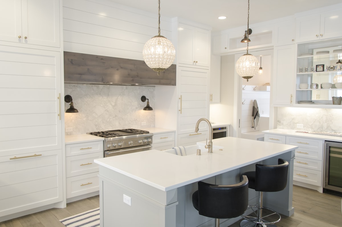 White Shaker Drawer Base Cabinets | Super Cabinets